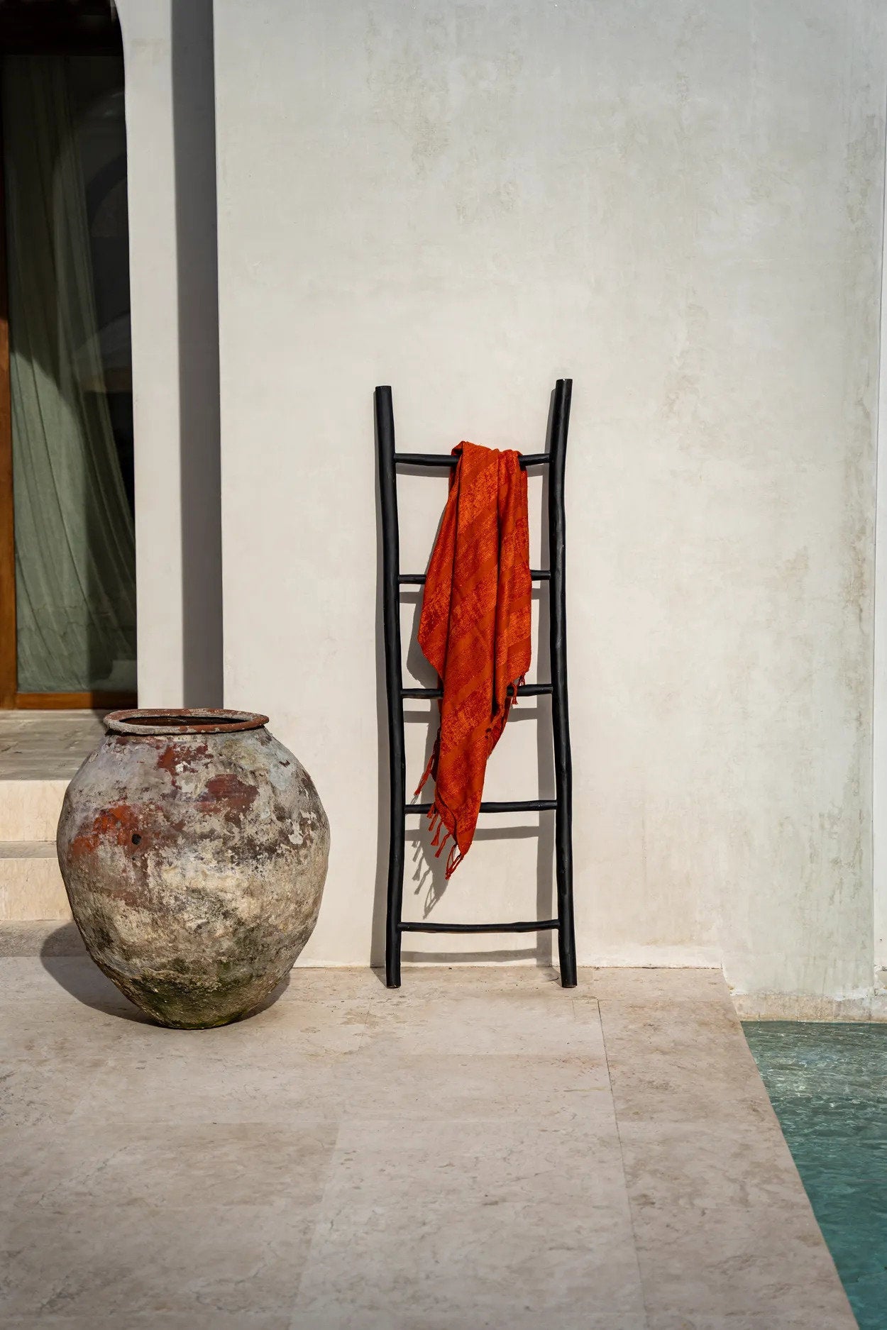 Decorative Tulum Ladder in Black Teak — 165 cm