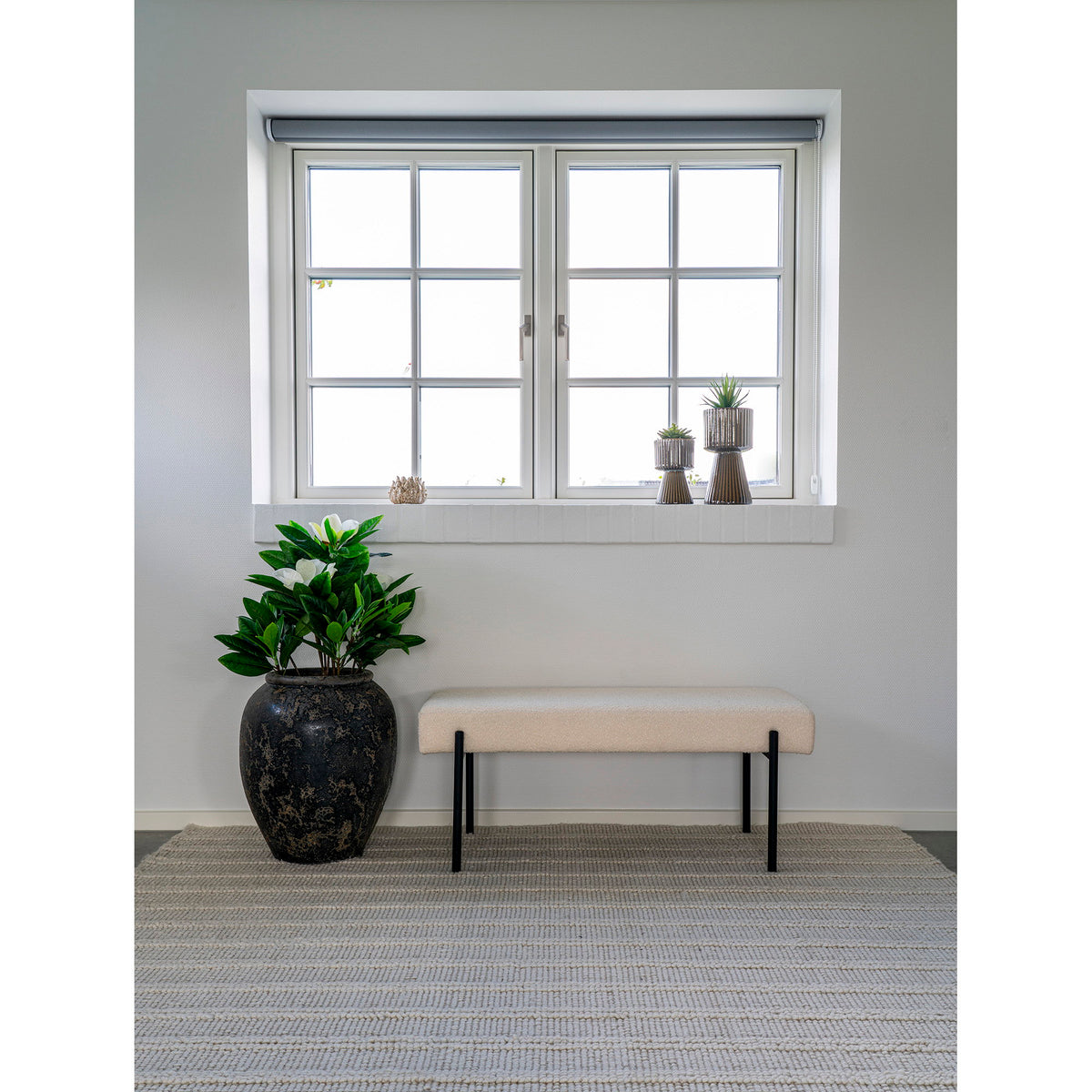 Swindon Bench in White Bouclé — 100 × 36 × 42.5 cm