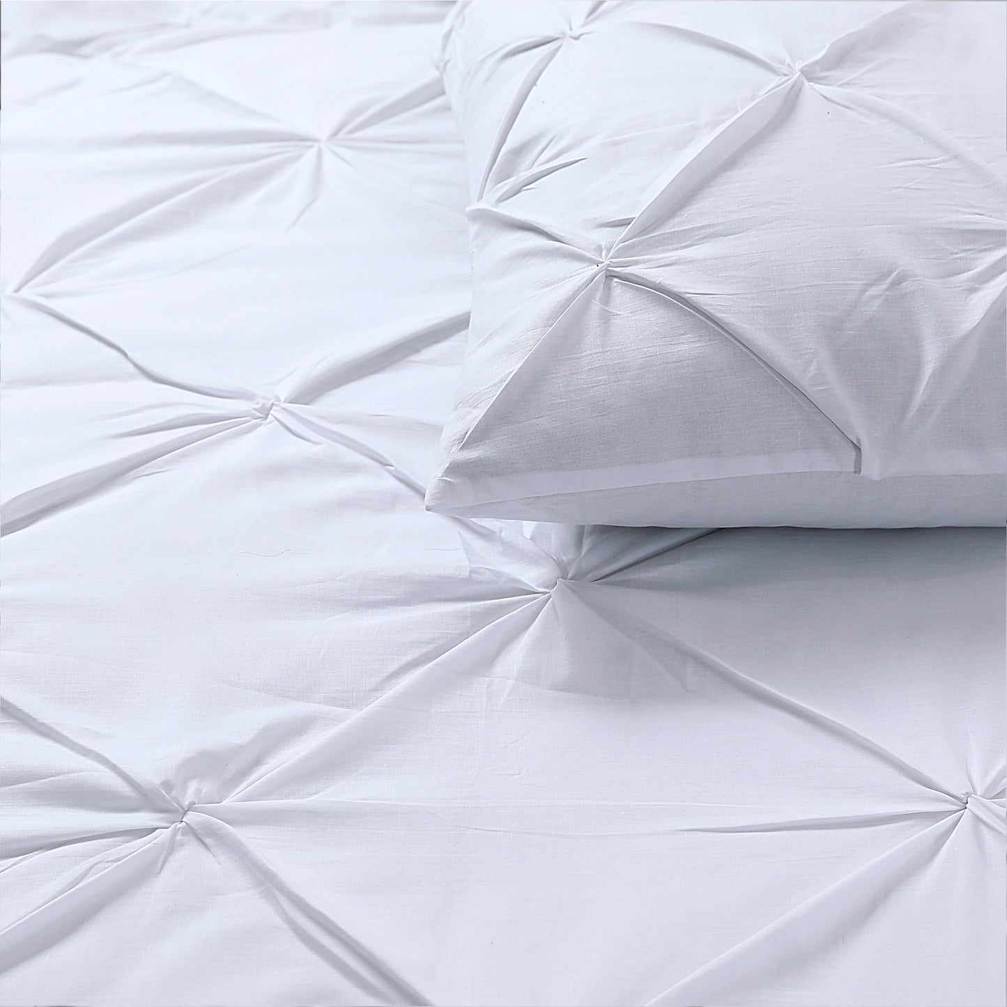 Salvador Duvet Cover in White Cotton with Pintuck, 200 × 220 cm