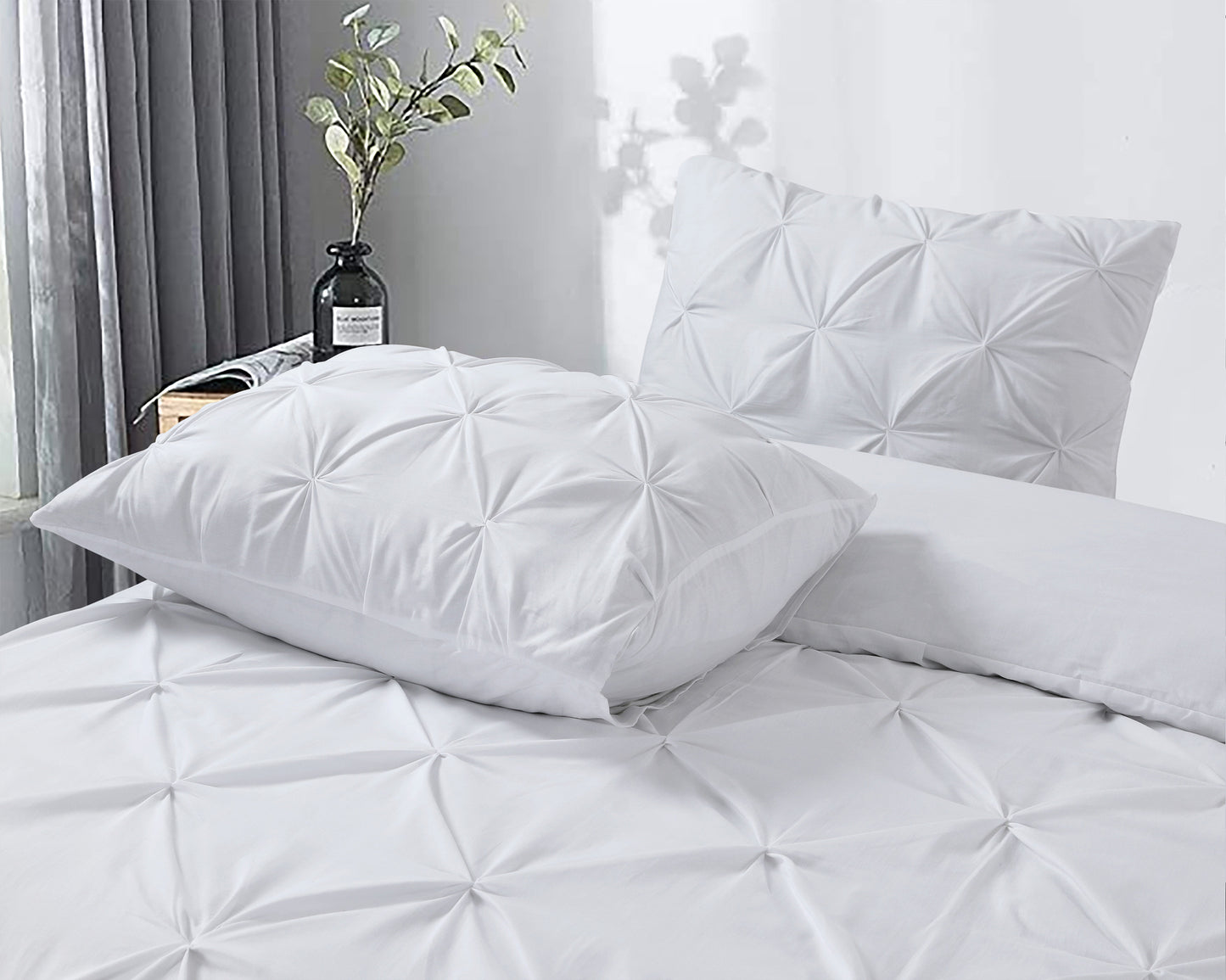 Salvador Duvet Cover in White Cotton with Pintuck, 200 × 220 cm