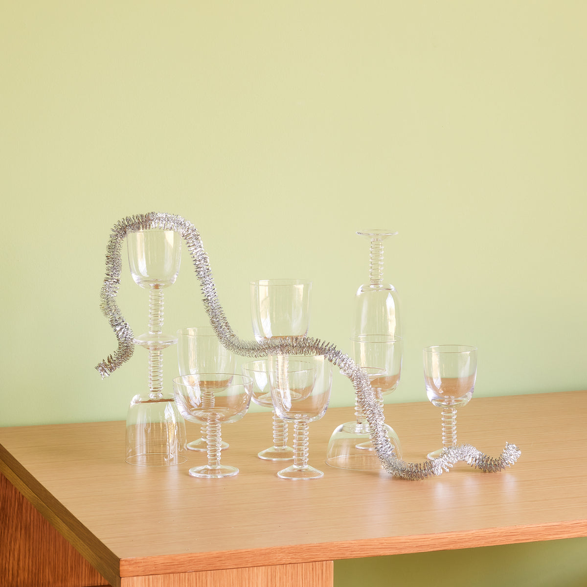 Conjunto de 6 Copos de Vinho Tinto Clink em Vidro Soprado à Boca, Transparente — Ø 9 × 17 cm