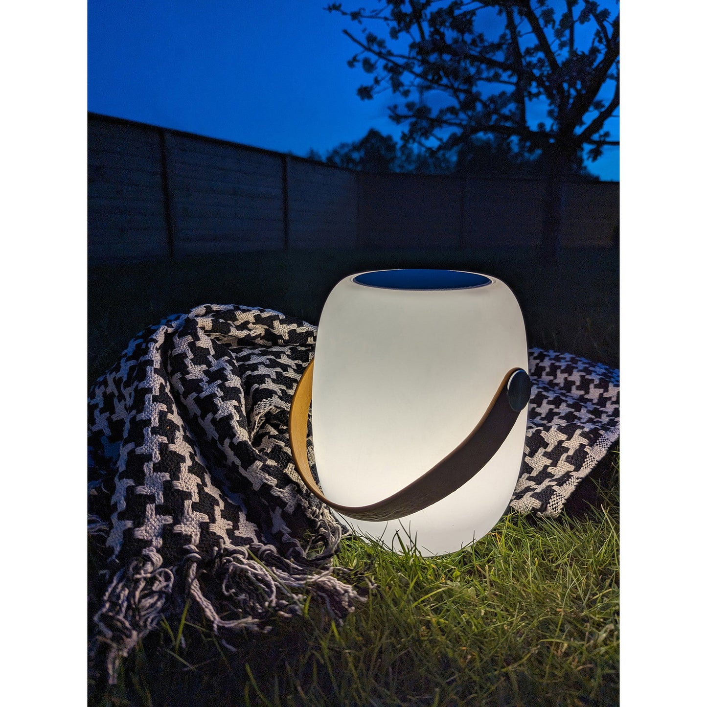 Manta Side em Xadrez Preto e Bege — 130 × 180 cm