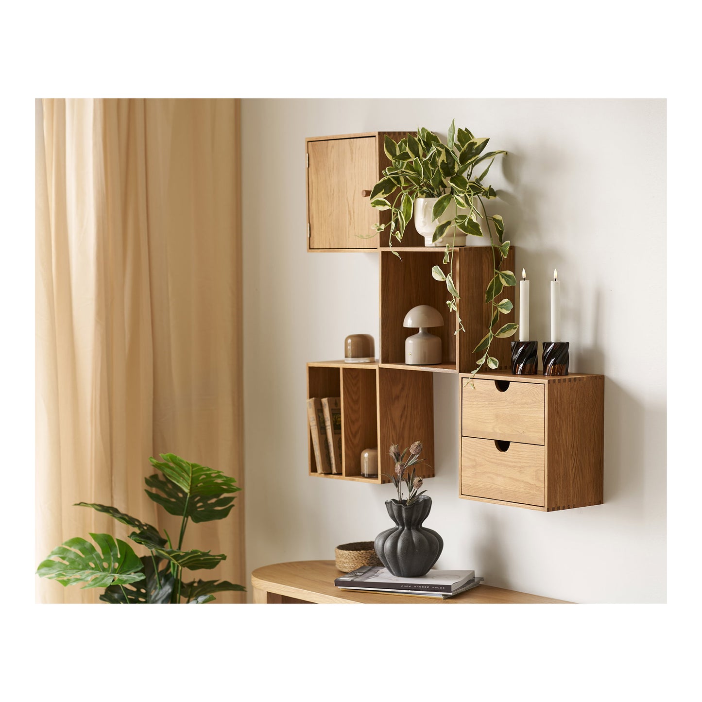 Townsville Wall Shelf in Oak with 2 Compartments — 30 × 18 × 30 cm