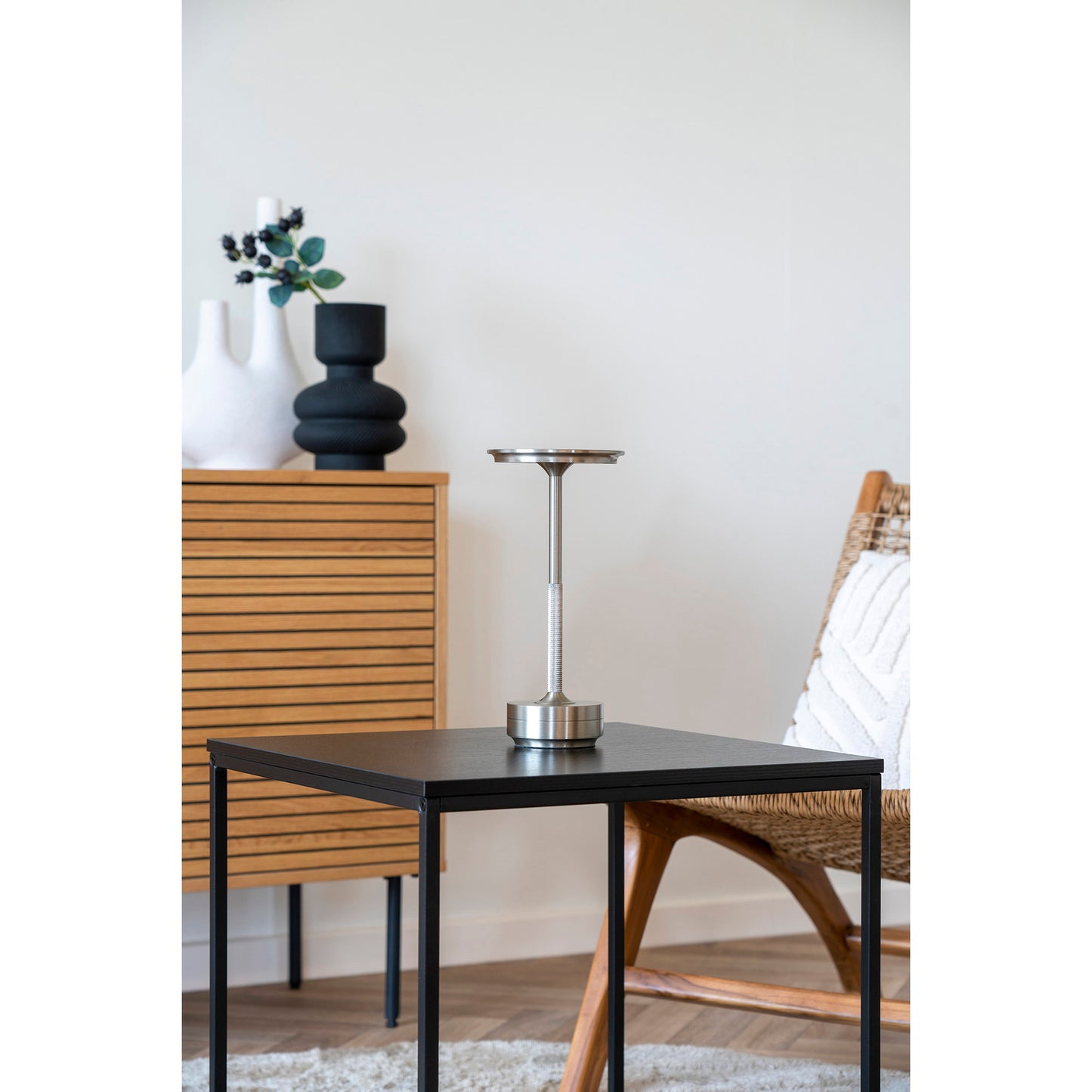 Candeeiro de Mesa Lyneham Recarregável, Metal Prateado