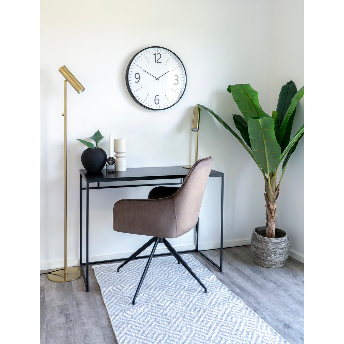 Candeeiro de Mesa Paris em Aço com Acabamento Latão — 47 cm