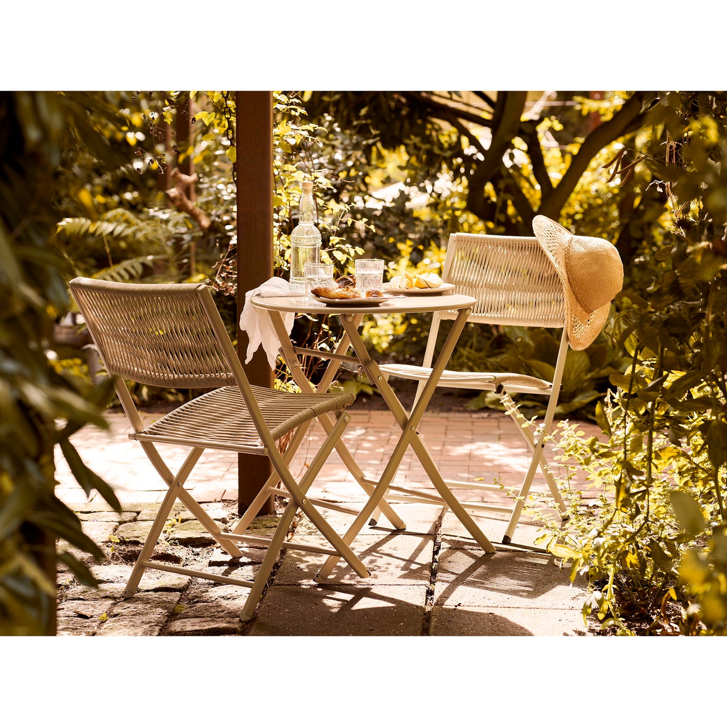 Conjunto Bistrô Arcas — 2 Cadeiras e 1 Mesa, Taupe