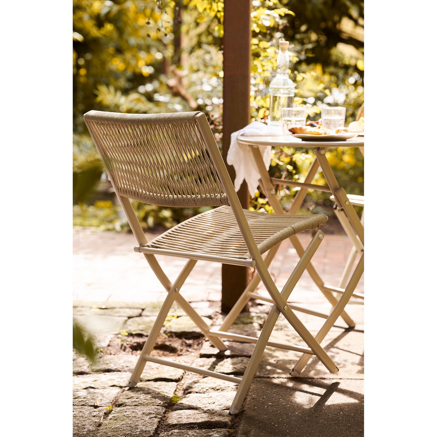 Conjunto Bistrô Arcas — 2 Cadeiras e 1 Mesa, Taupe