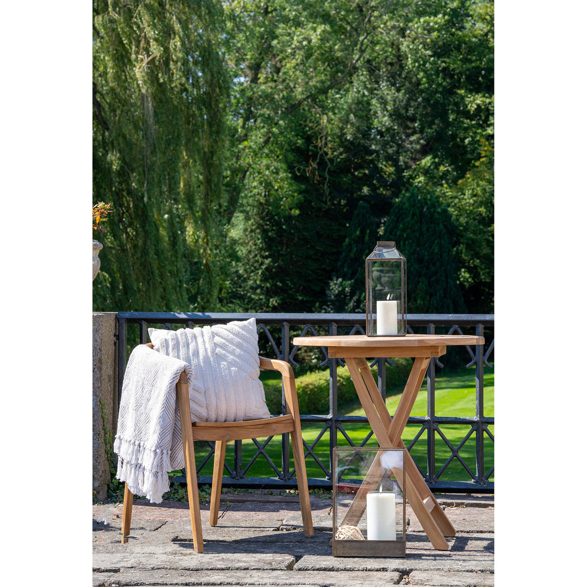 Oviedo Teak Café Table, Natural — Ø 70 × 75 cm