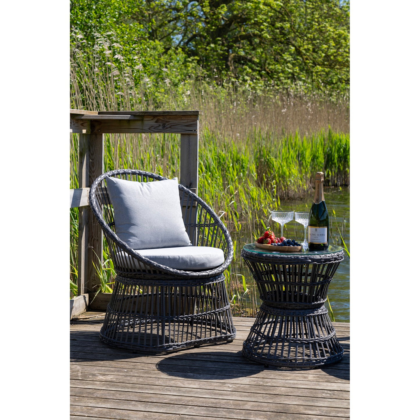 Conjunto Lounge Natal em Rattan Cinzento com Almofadas