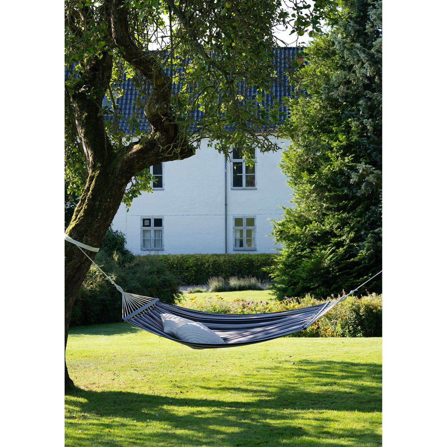 Lamia Cotton Hammock with Larch Bars — 200 × 120 cm