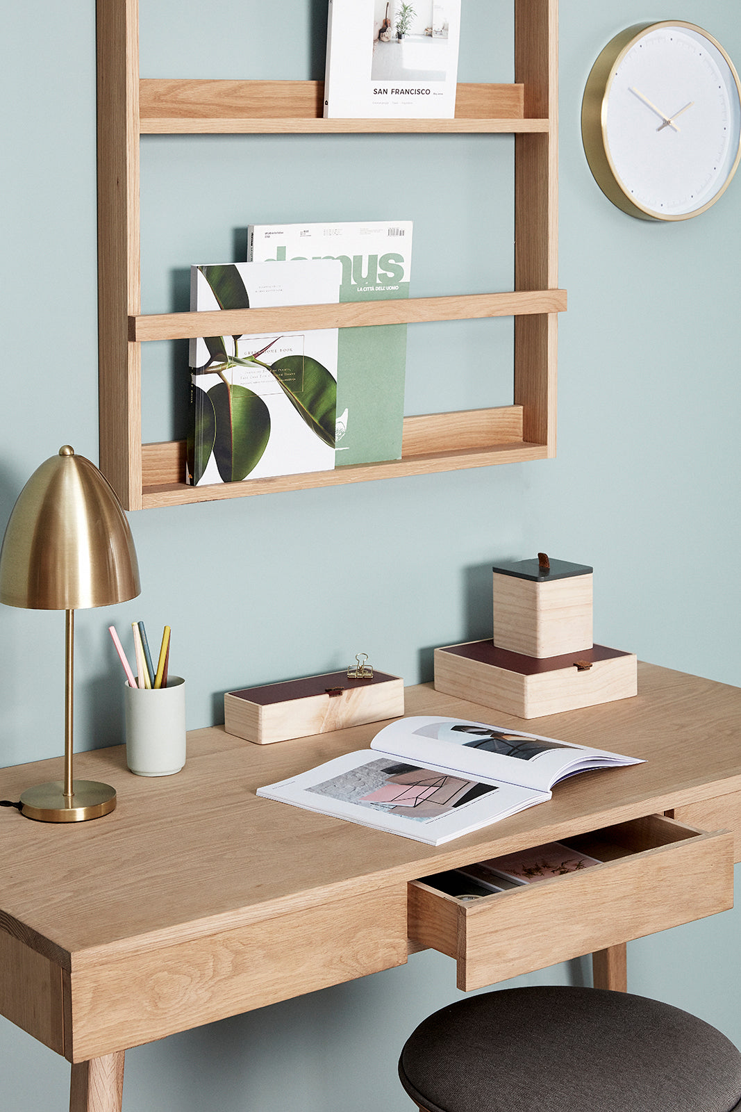 Lámpara de Mesa Cap de Latón — Ø 15 × 40 cm