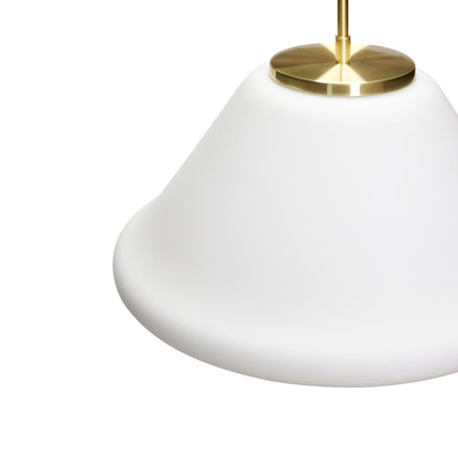 Candeeiro Suspenso Muse Triangular em Vidro Opalino e Latão, Branco — Ø 40 × 38 cm