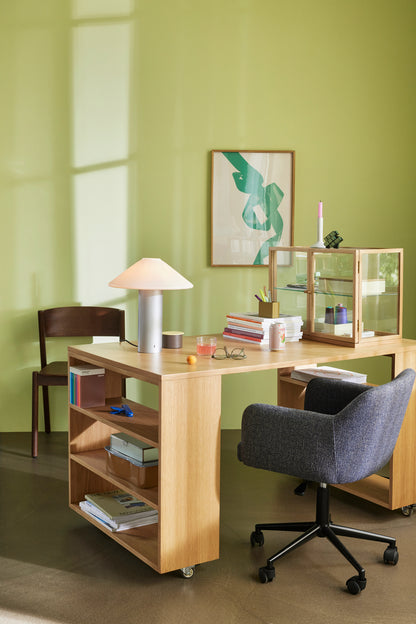 Lámpara de mesa Orbit plateada metálica