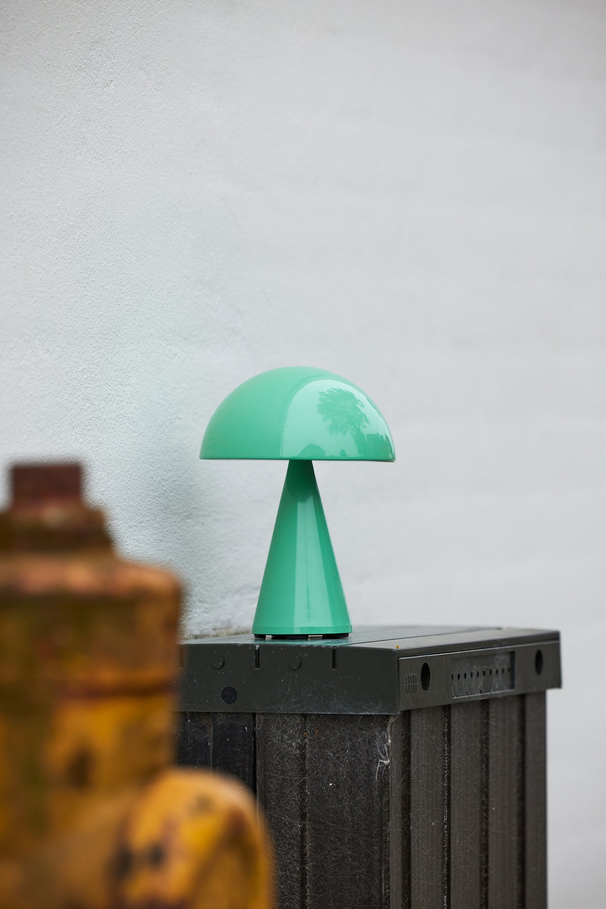 Candeeiro Portátil Mush em Ferro, Verde — Ø 15 × 20 cm