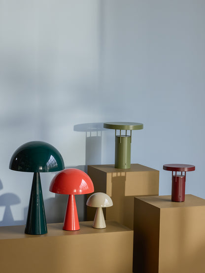 Lámpara de Mesa Mush Alto de Hierro, Verde Oscuro — Ø 30 × 50 cm