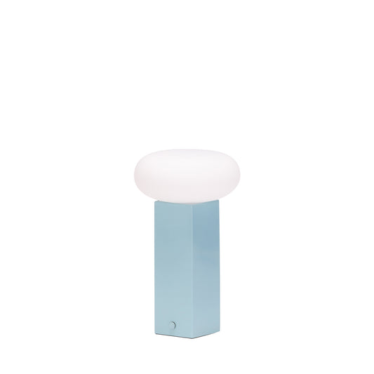 Candeeiro Portátil Low em Vidro Opalino e Ferro, Azul — 12 × 12 × 20 cm