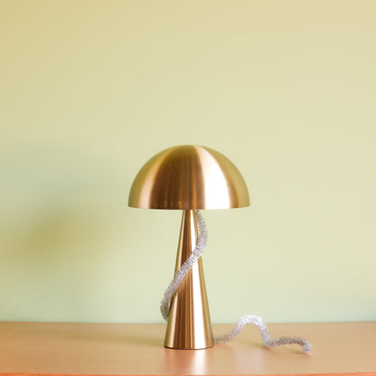 Candeeiro de Mesa Mush Alto em Ferro, Latão — Ø 30 × 50 cm