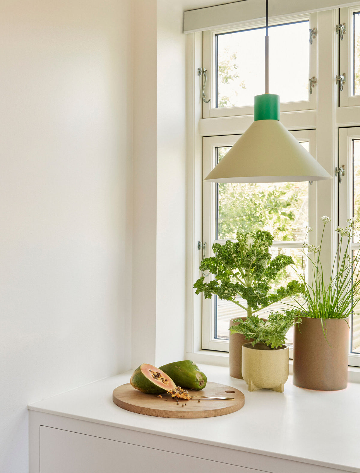 Crayon Iron Pendant Lamp, Light Yellow and Green — Ø 35 × 38 cm