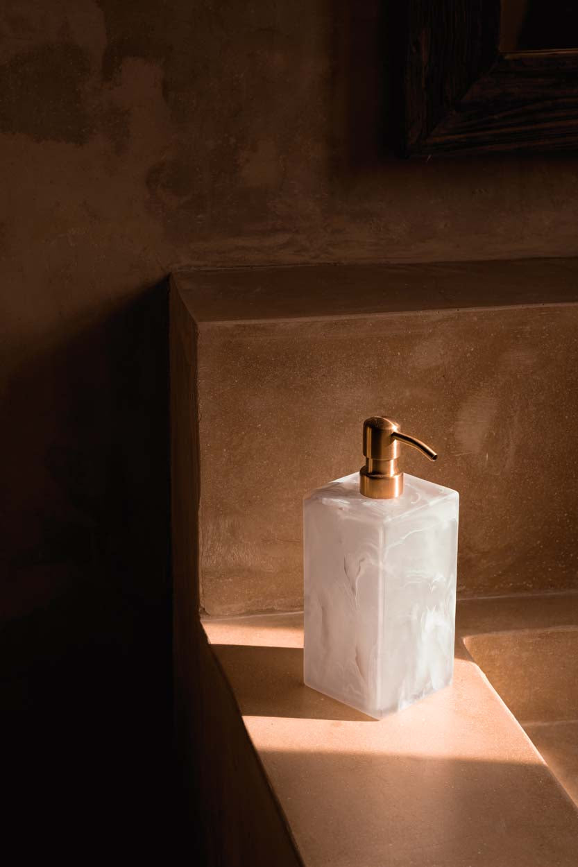 Dispensador de Sabão em Resina, Rosa e Branco
