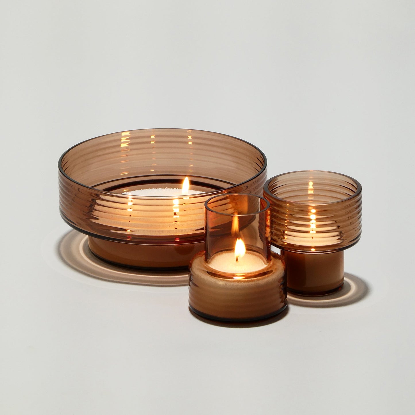 Conjunto 3 castiçais GLOW TOGETHER mocha mousse — vista geral