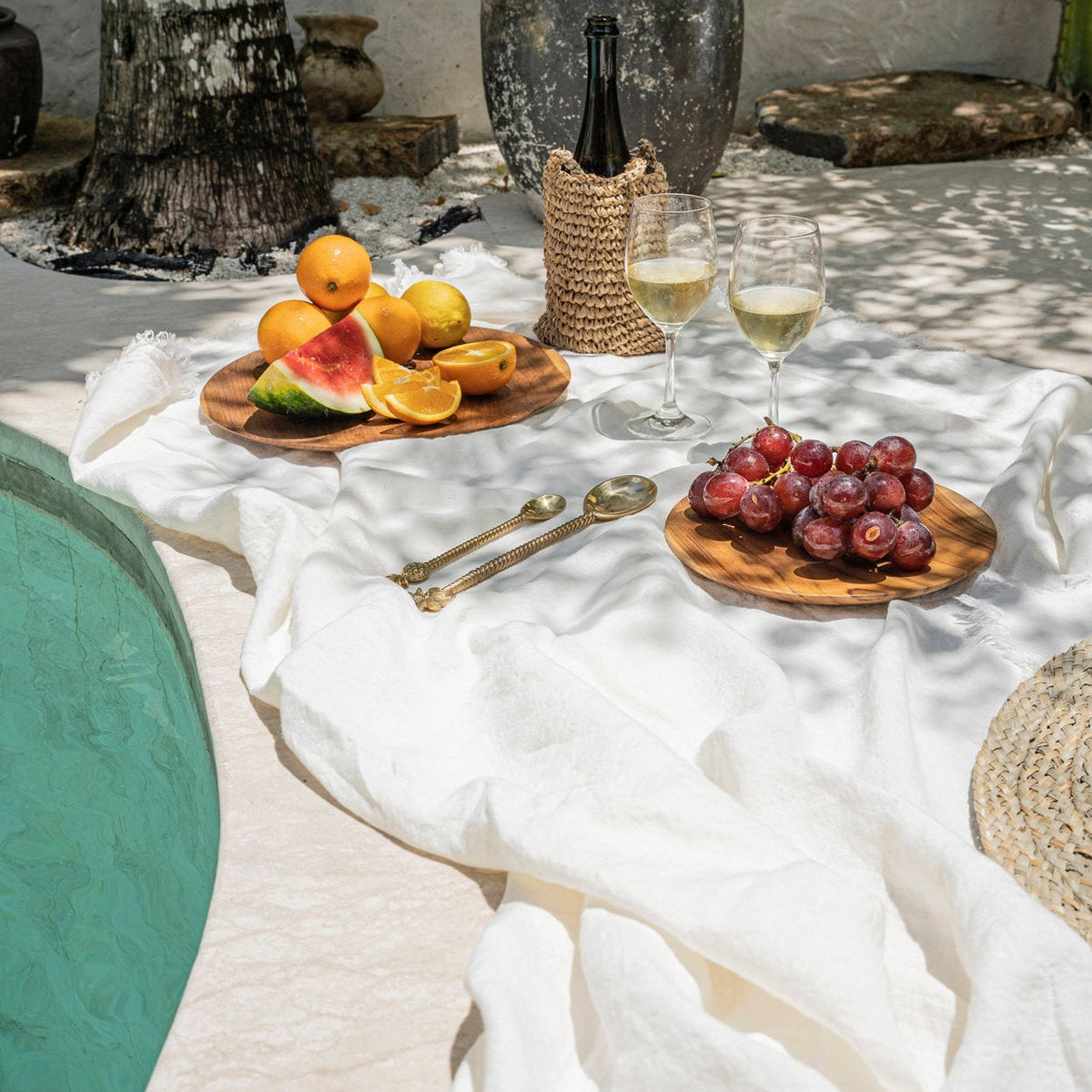 Toalha de Mesa em Linho — Branca — 150×200