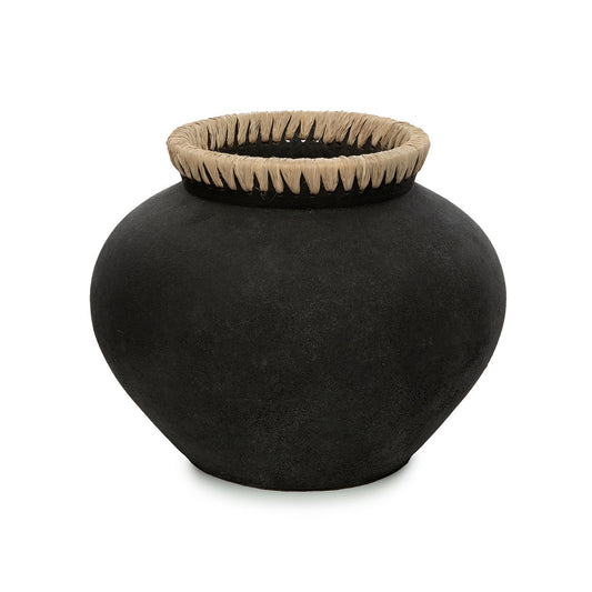 Vaso Styly em Terracota Alto — Preto e Ráfia — L
