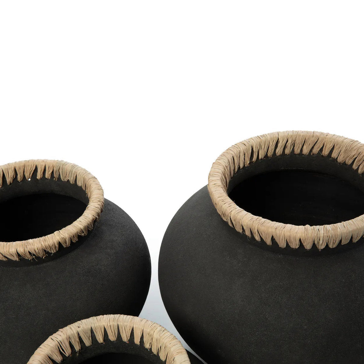 Styly Tall Terracotta Pot — Black and Raffia — L