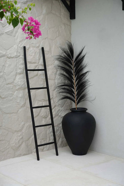 Escada Decorativa Tulum em Teca Preta — 165 cm