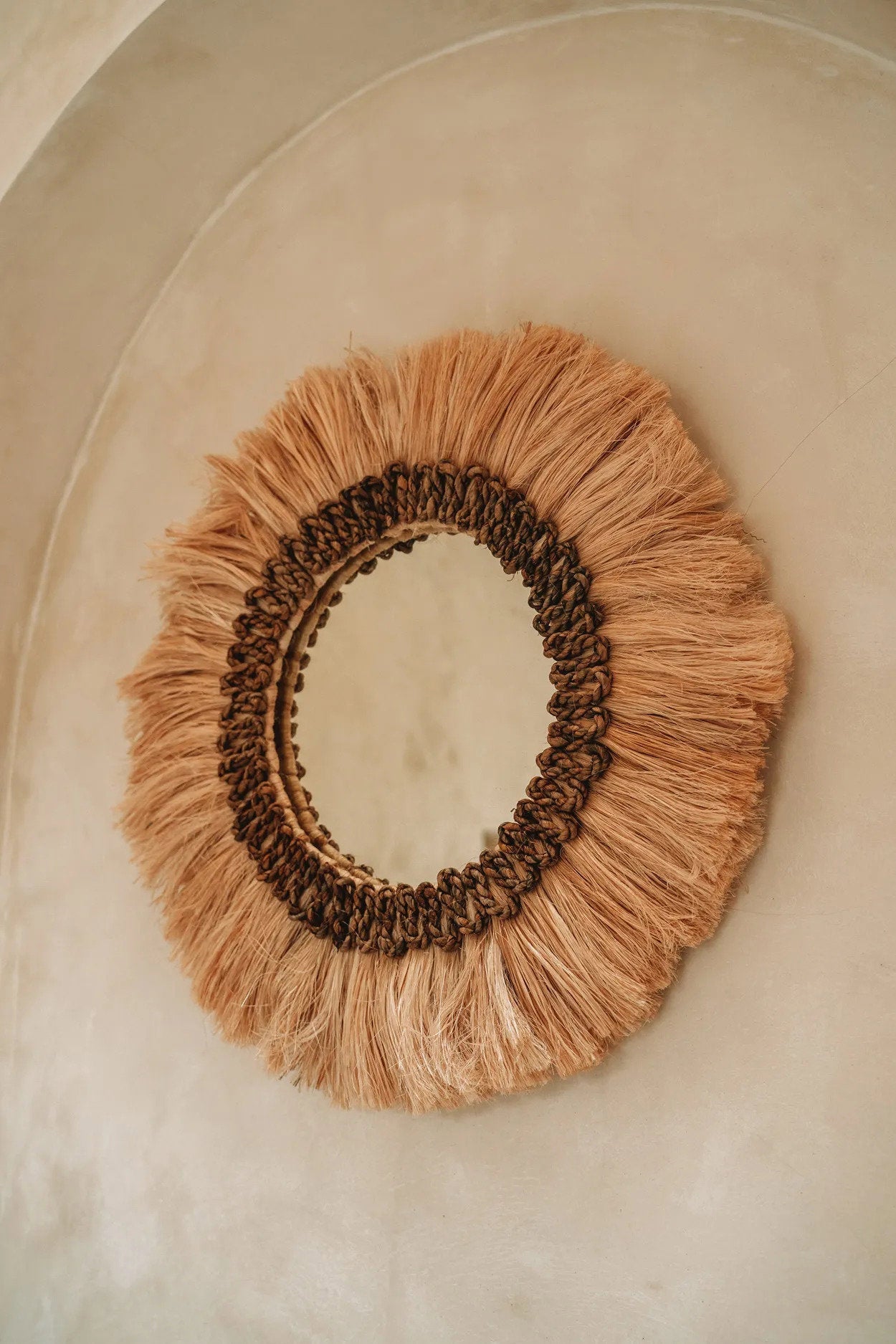 Espelho Mowgli com Moldura em Rattan Natural — 60 × 70 cm