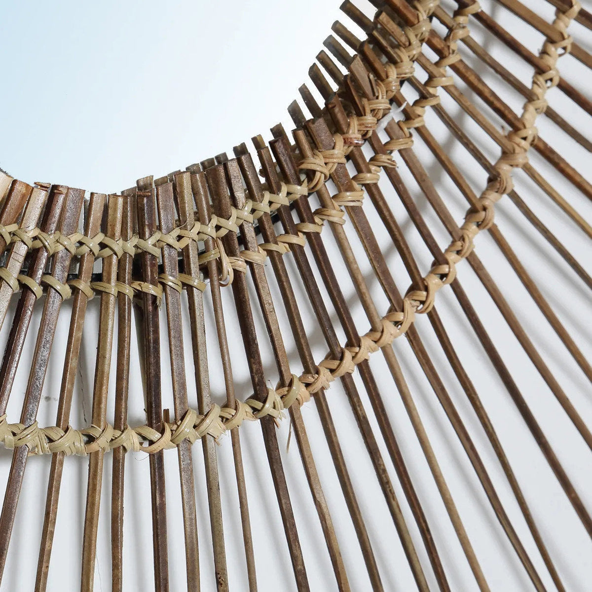 Espelho Tropical em Rattan Natural — L