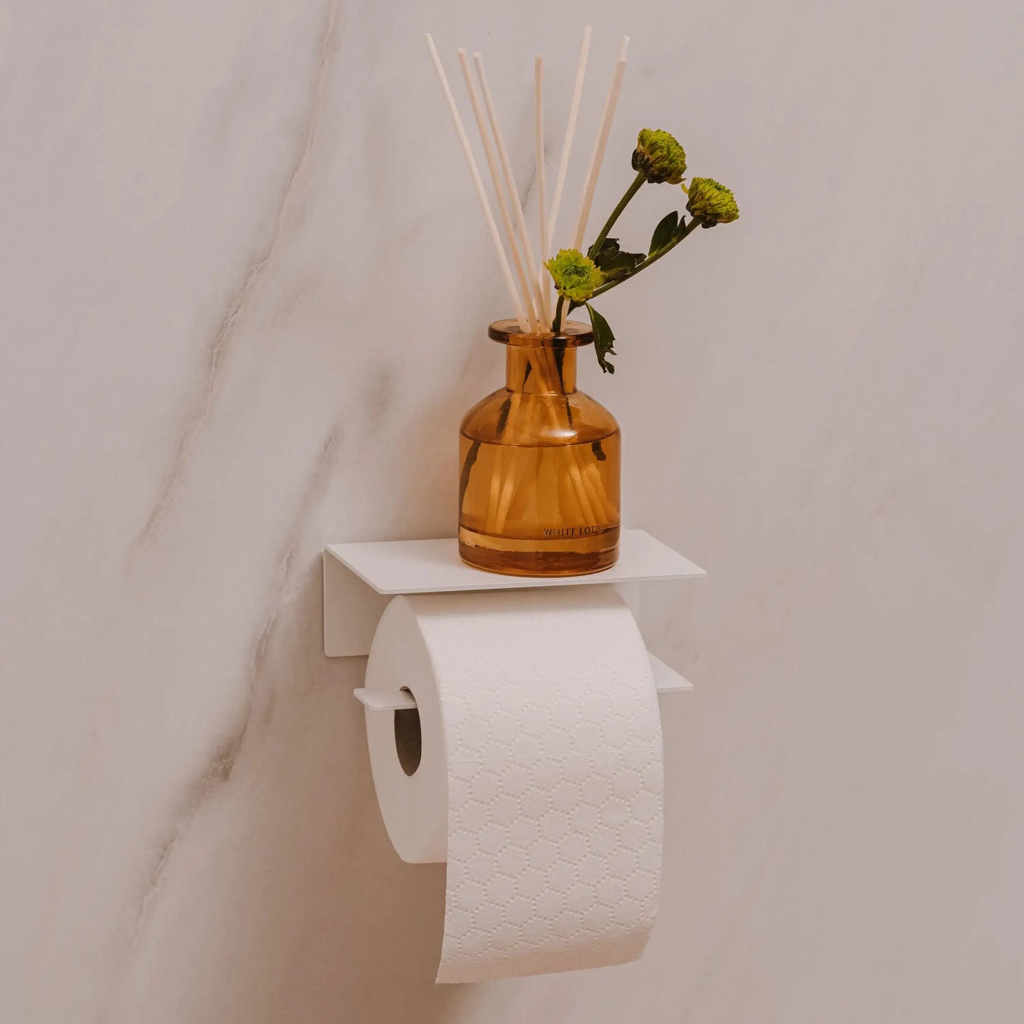 Porta-Rolos Berno — Acessório de Casa de Banho Moderno com Prateleira