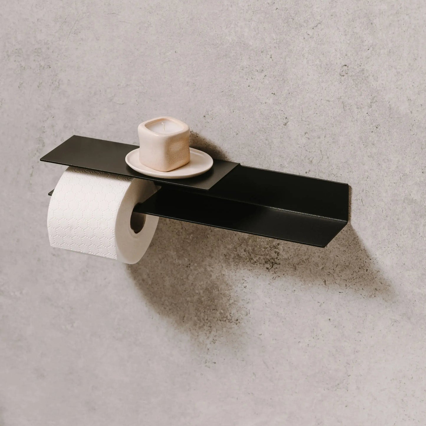 Porta-Rolos Berno — Acessório de Casa de Banho Moderno com Prateleira