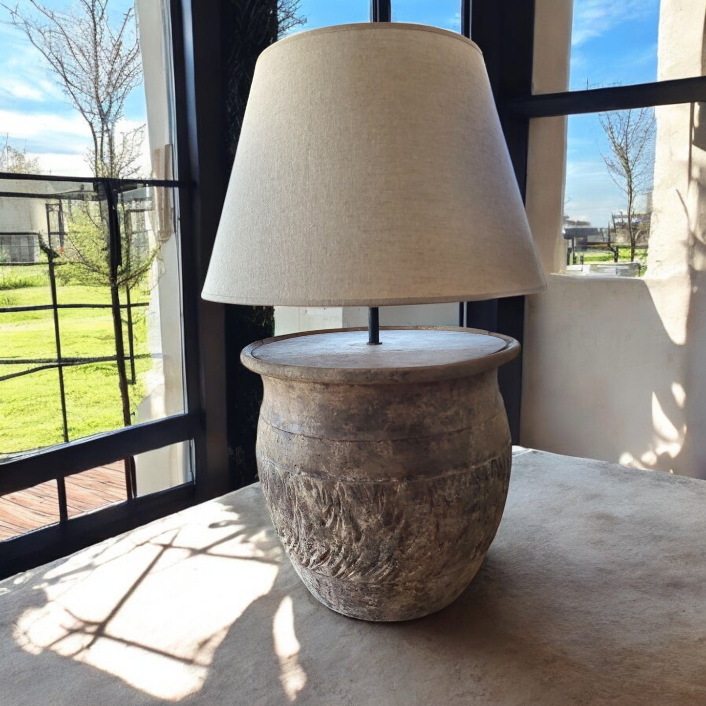 Luz de Barro terracota — luz suave acolhedora