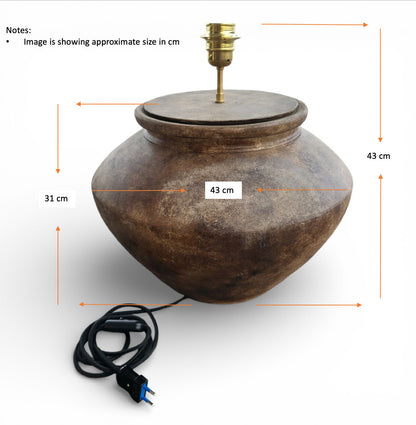 Candeeiro Terra Calm em ambiente de sala