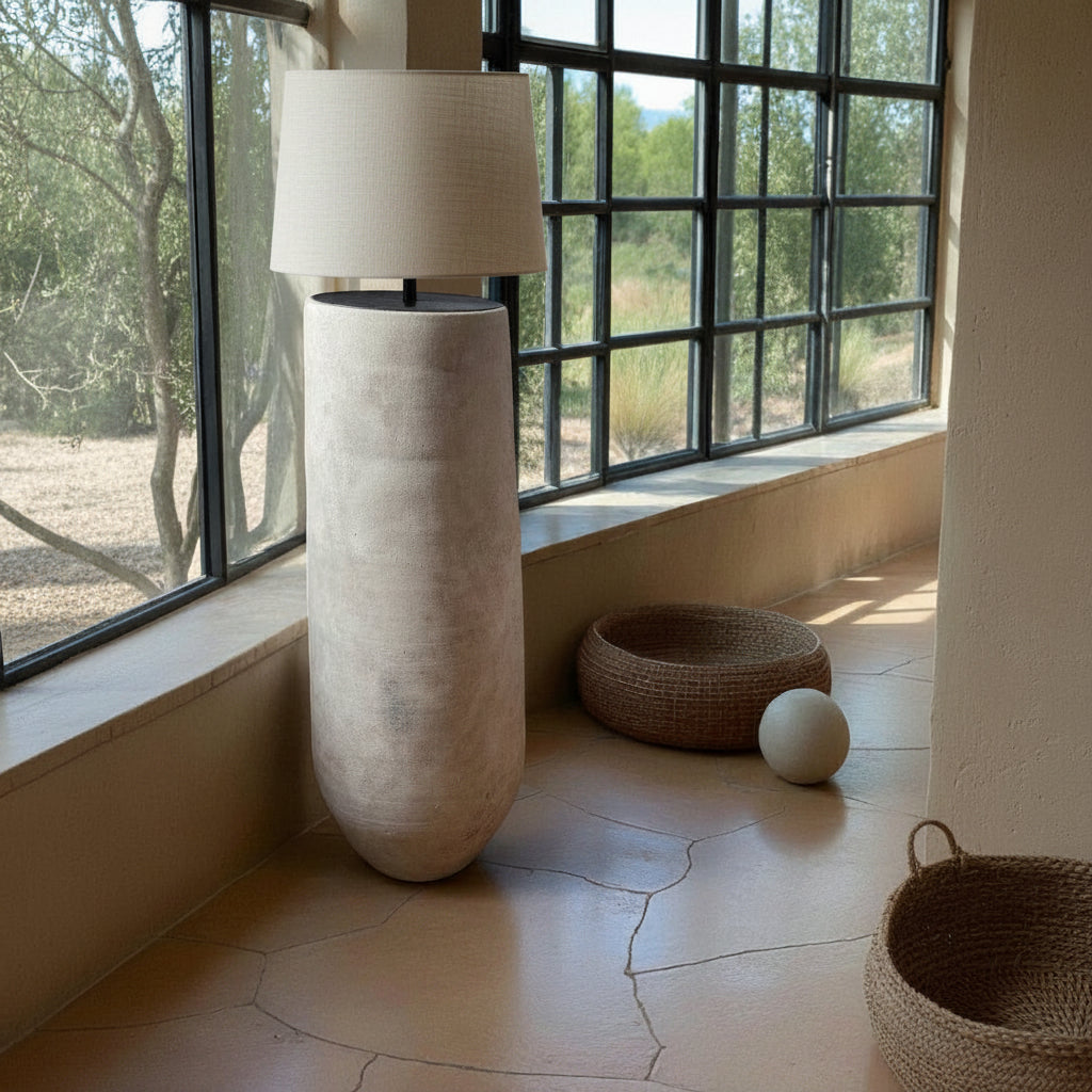 Candeeiro de pé Ela n37 em cerâmica — design moderno