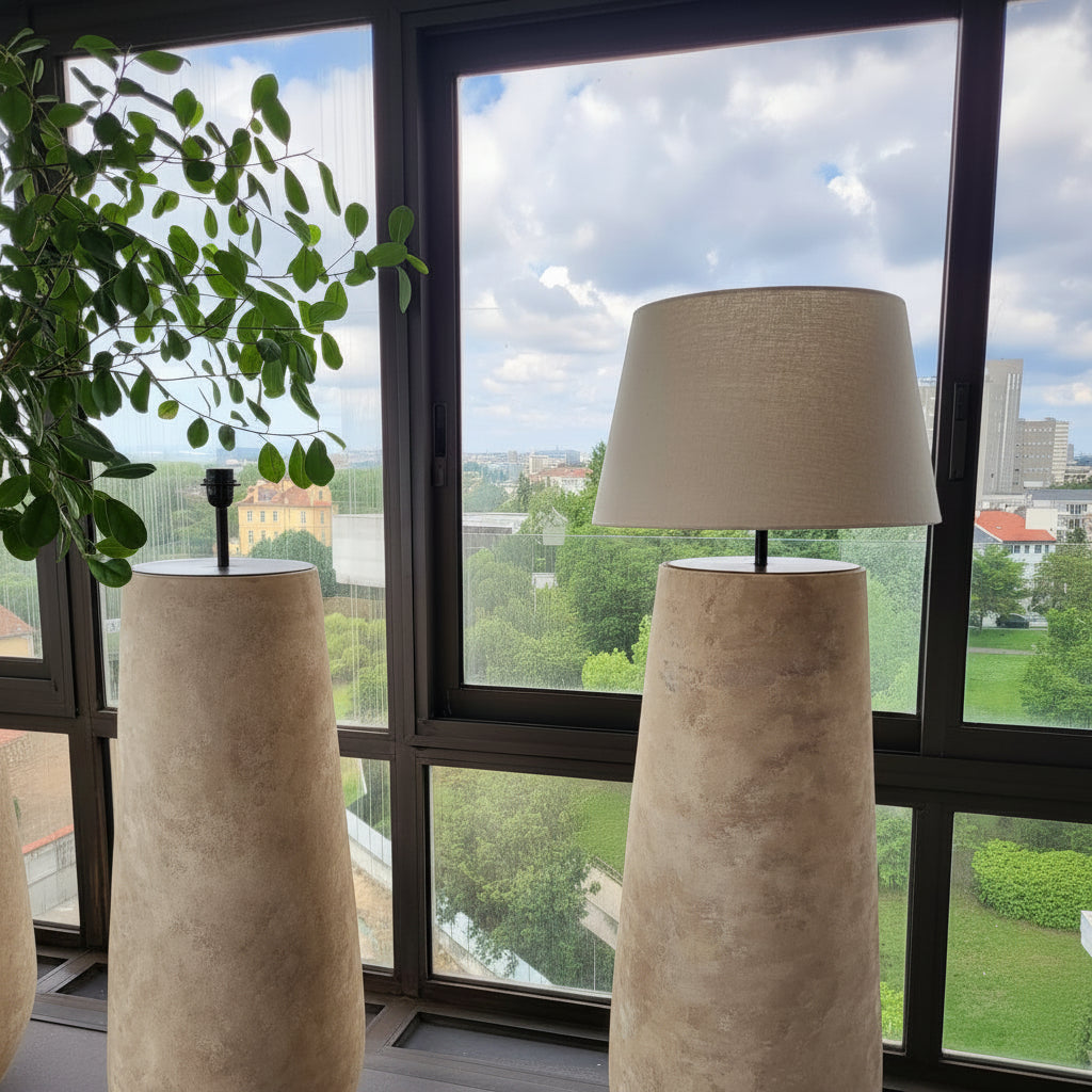 Candeeiro Ela n37 — detalhe do candeeiro de pé