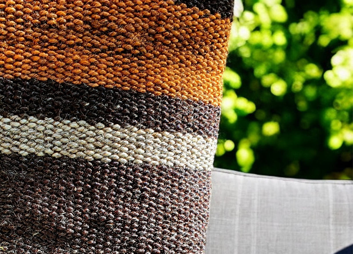 Capa almofada kilim boho em ambiente de sala decorada