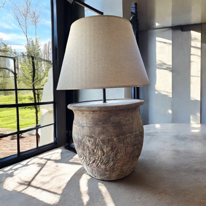 Luz de Barro terracota — ambiente quarto