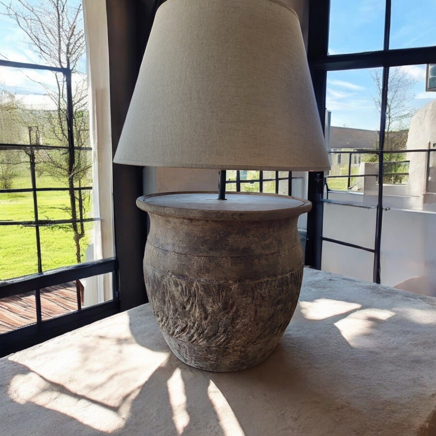 Luz de Barro terracota — ambiente de sala