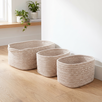 Conjunto de 3 cestos Teixo num canto de arrumação