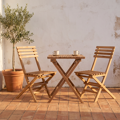 Conjunto de jardim Cuenca em teca num terraço