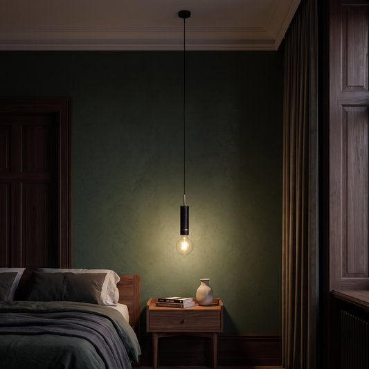 Candeeiro Suspenso Elegant em Mármore Preto e Latão — Ø 6 × 29 cm — ambiente